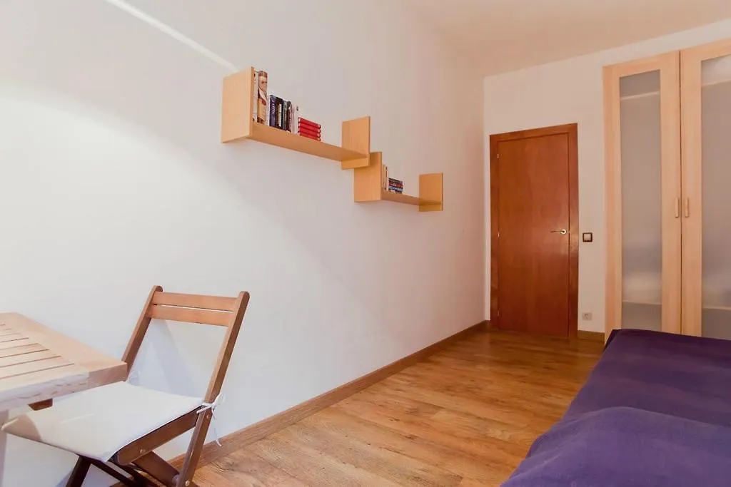 Aparteasy - Atic Sagrada Familia Barcelona Spanje